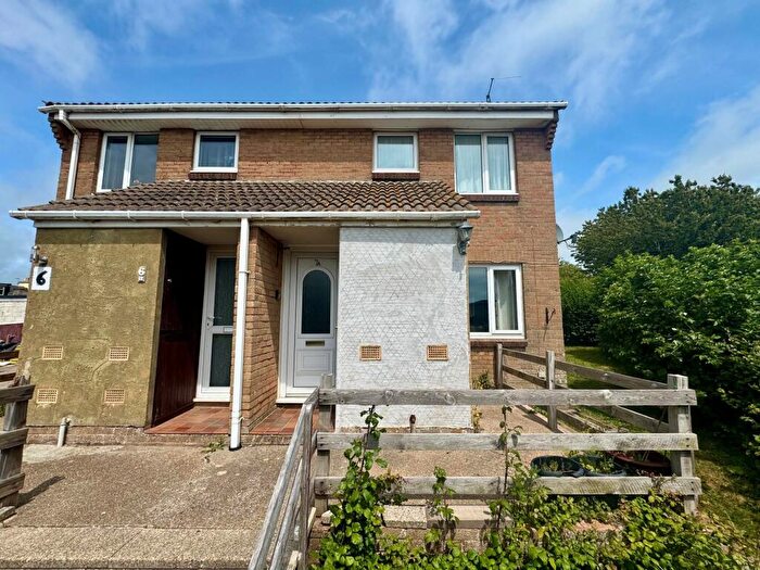 1 Bedroom Apartment For Sale In Iford Close, Newhaven, BN9