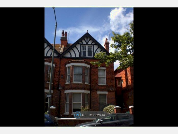 1 Bedroom Flat To Rent In Sackville Road, Hove, BN3