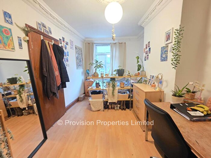 5 Bedroom Terraced House To Rent In Mayville Avenue, Hyde Park, Leeds, LS6