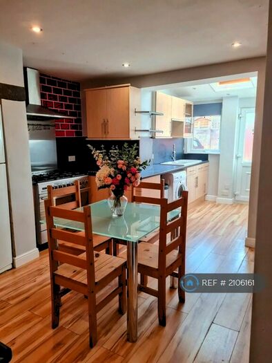 1 Bedroom Terraced House To Rent In High Street, Barnsley, S71