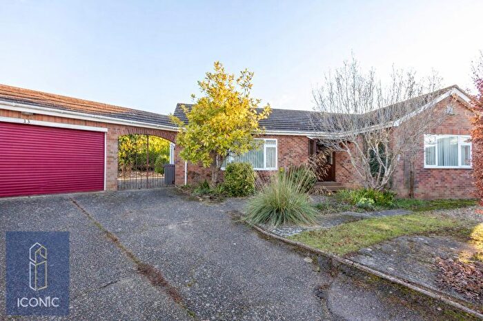 3 Bedroom Detached Bungalow For Sale In Victoria Close, Taverham, Norwich, NR8