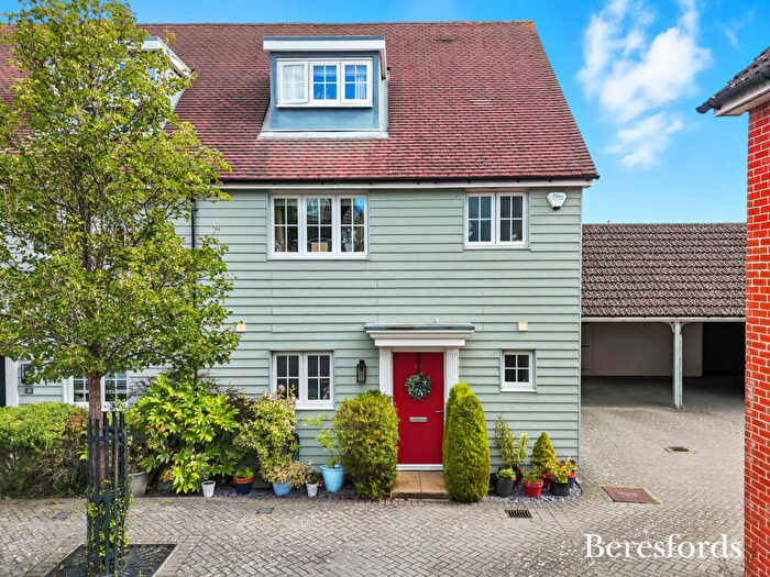 4 Bedroom End Of Terrace House For Sale In Farmer Close, Little Canfield, CM6