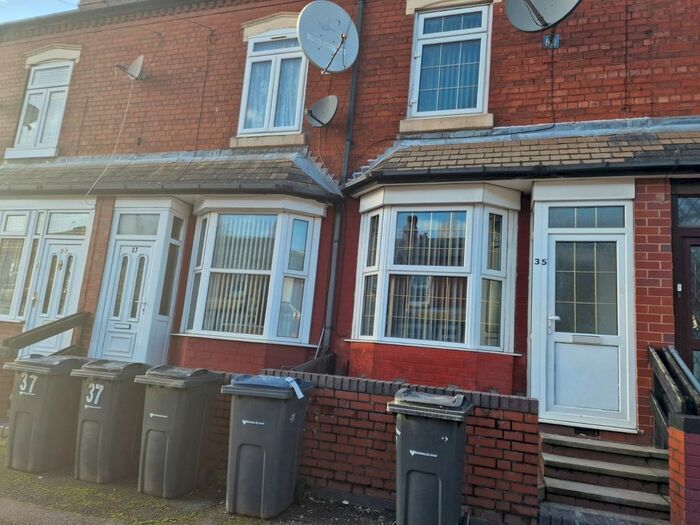 4 Bedroom Terraced House To Rent In Henshow Close, Birmingham, B10