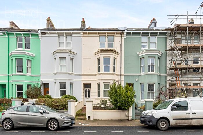 2 Bedroom Flat For Sale In Queens Park Road, Brighton, East Sussex, BN2