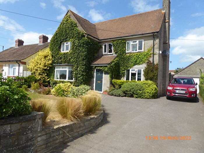3 Bedroom Detached House To Rent In Greylands, Langport Road, Somerton, Somerset, TA11