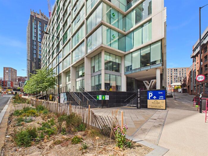 2 Bedroom Apartment For Sale In Apt City Point, Solly Street, Sheffield, S1