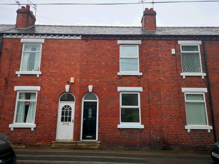 2 Bedroom Detached House To Rent In Flanshaw Lane, Wakefield, West Yorkshire, Uk, WF2