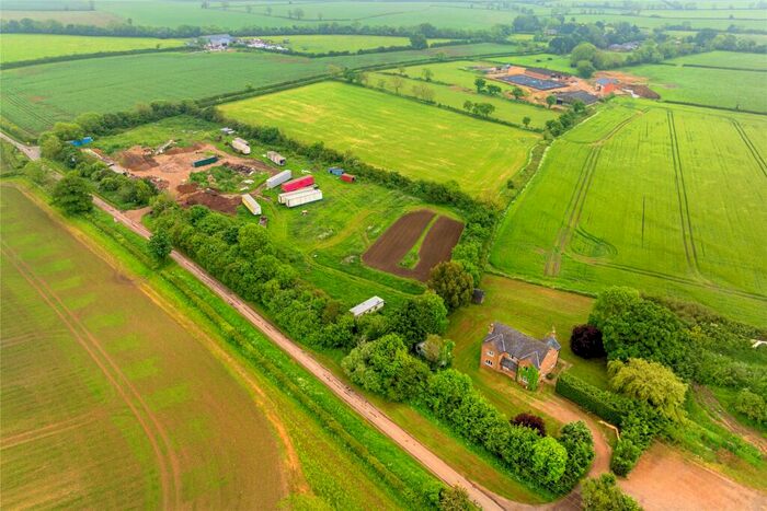 5 Bedroom Detached House For Sale In Gayton Road, Eastcote, Towcester, Northamptonshire, NN12