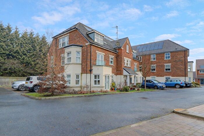 1 Bedroom Flat For Sale In Goodearl Place, Princes Risborough, Buckinghamshire, HP27