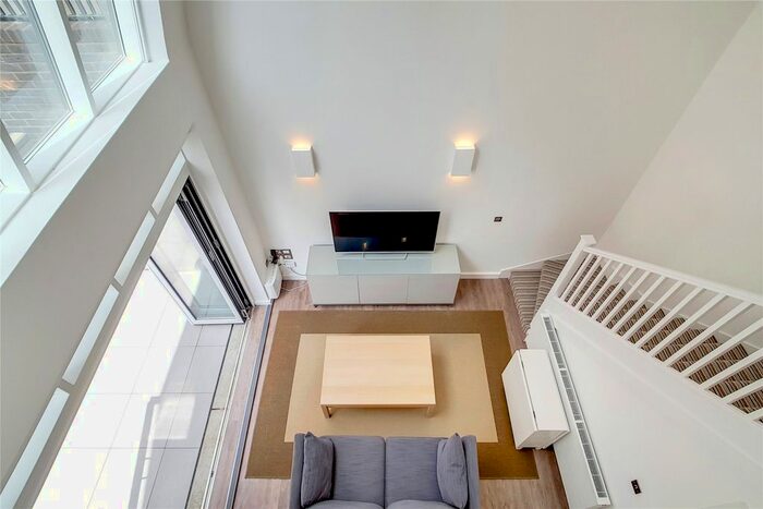 1 Bedroom Flat To Rent In Madison Way, London, E20