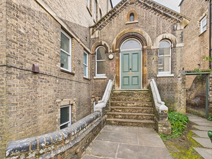 2 Bedroom Apartment To Rent In Flat, Bateman Street, Cambridge, Cambridgeshire, CB2