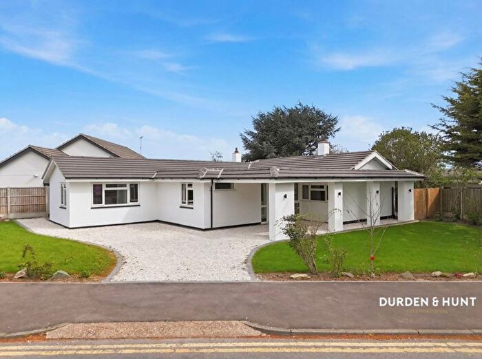 4 Bedroom Detached Bungalow For Sale In Nobles Green Road, Leigh-On-Sea, SS9