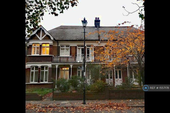 1 Bedroom Flat To Rent In Hilly Fields Crescent, London, SE4