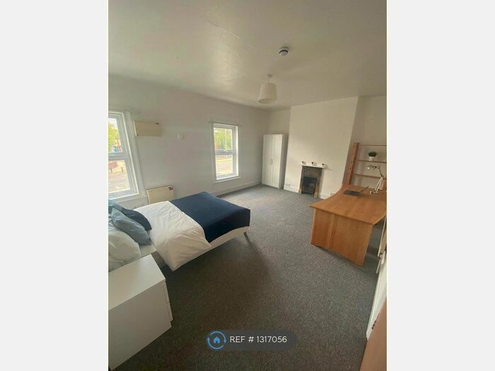 6 Bedroom Terraced House To Rent In Elizabeth Way, Cambridge CB4