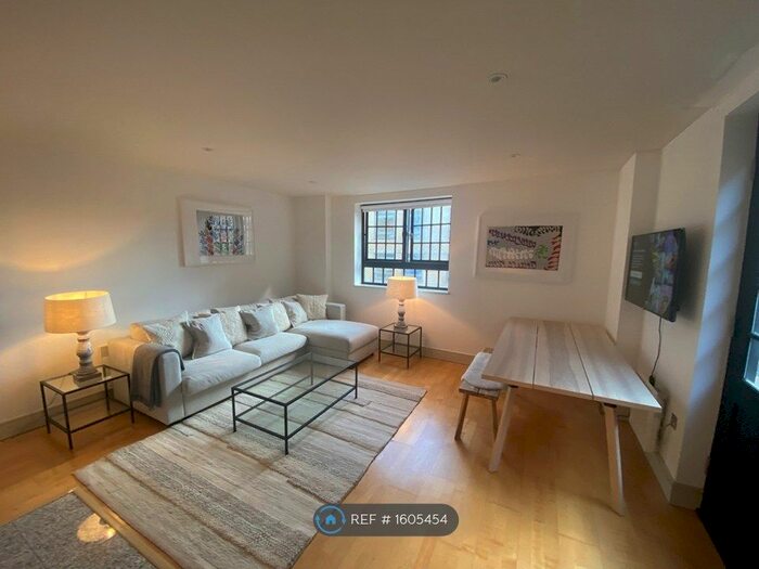 1 Bedroom Flat To Rent In Cayenne Court, London, SE1