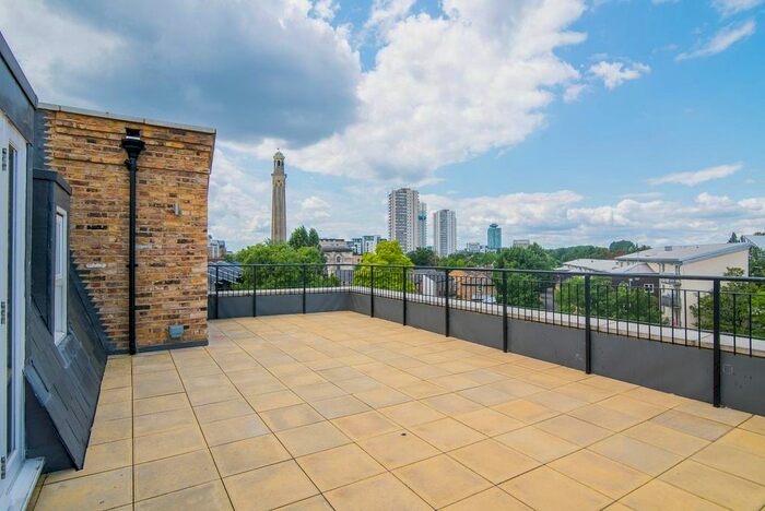 2 Bedroom Flat To Rent In Kew Bridge Road, Brentford, TW8