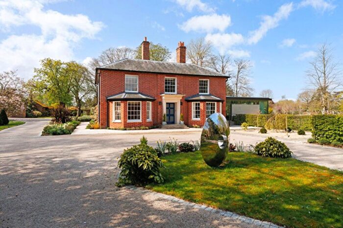 9 Bedroom Detached House For Sale In Theale, Reading, West Berkshire, RG7