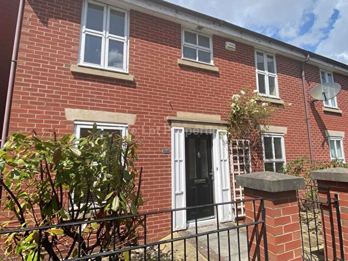 3 Bedroom House To Rent In Boston Street, Hulme, M15