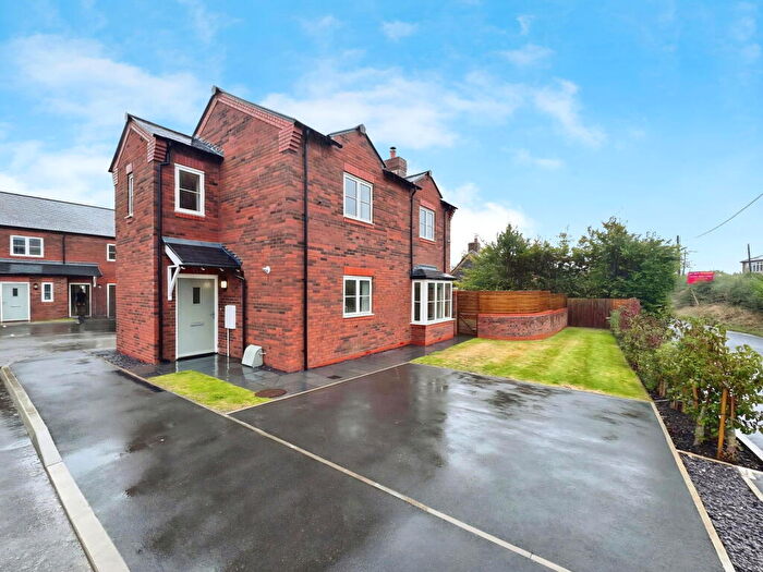 3 Bedroom Detached House For Sale In Aldersey Oaks Grove, Newton-by-Tattenhall, CH3
