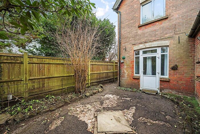 2 Bedroom Flat For Sale In Church Road, Rotherfield, Crowborough, TN6