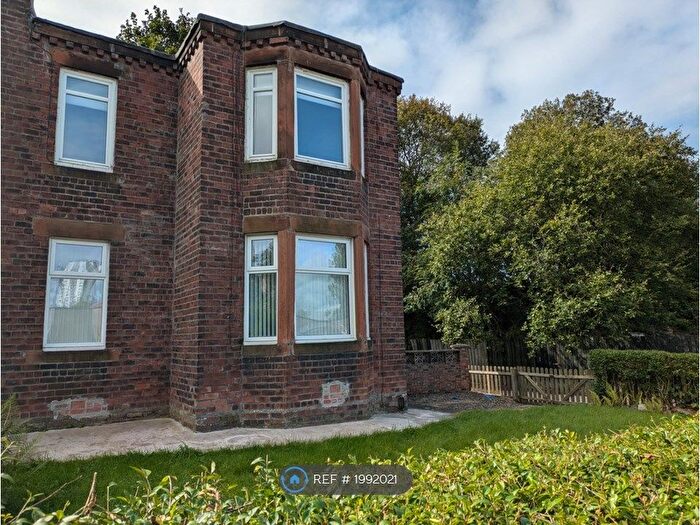 2 Bedroom Flat To Rent In Riversdale Lane, Glasgow, G14