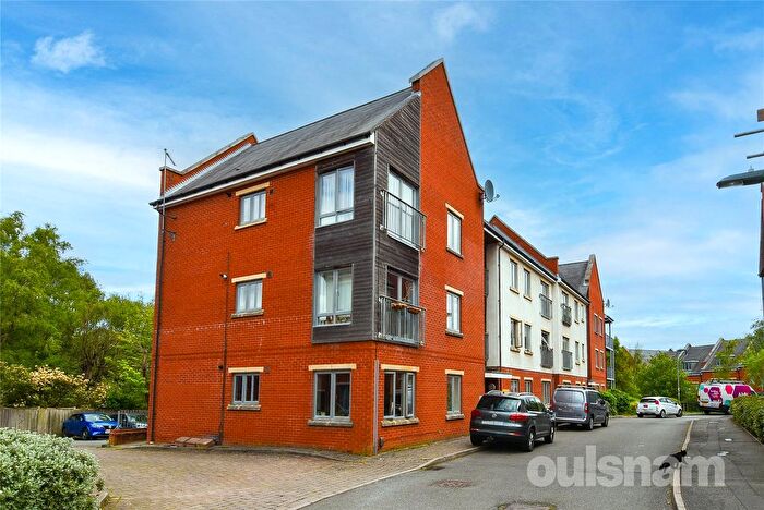 2 Bedroom Flat For Sale In Shorters Avenue, Warstock, Birmingham, West Midlands, B14