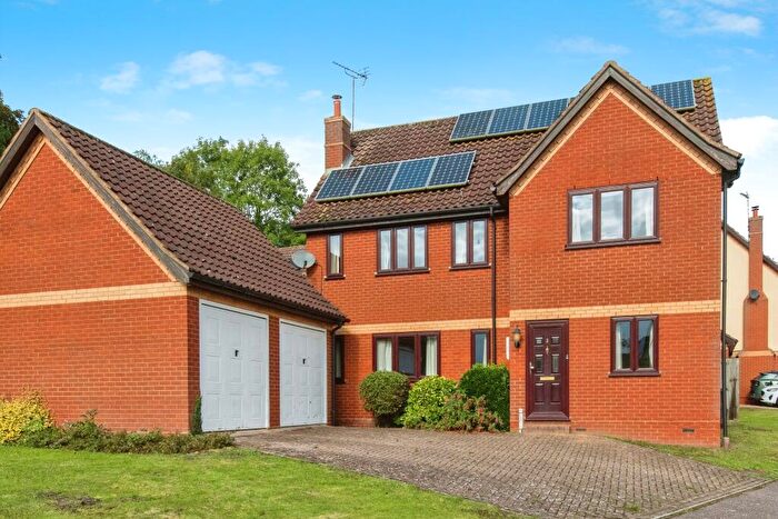 4 Bedroom Detached House For Sale In Webbs Close, Stowmarket, Suffolk, IP14