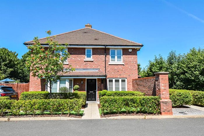 4 Bedroom Semi-Detached House For Sale In Whitefield Way, Kelvedon Hatch, Brentwood, CM15