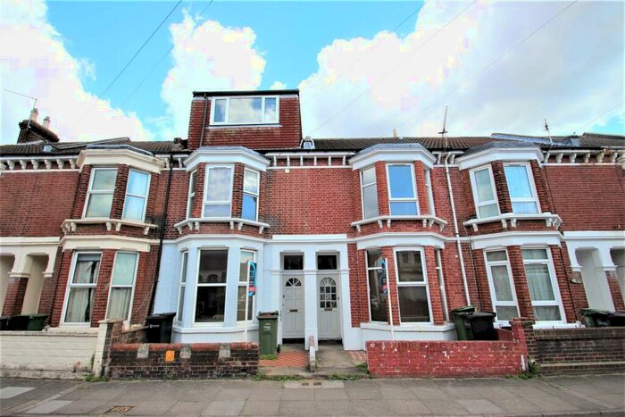 5 Bedroom Terraced House To Rent In Montgomerie Road, PO5