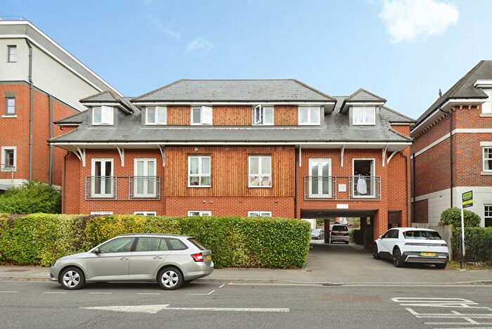 2 Bedroom Flat To Rent In Bridge Avenue, Maidenhead, SL6