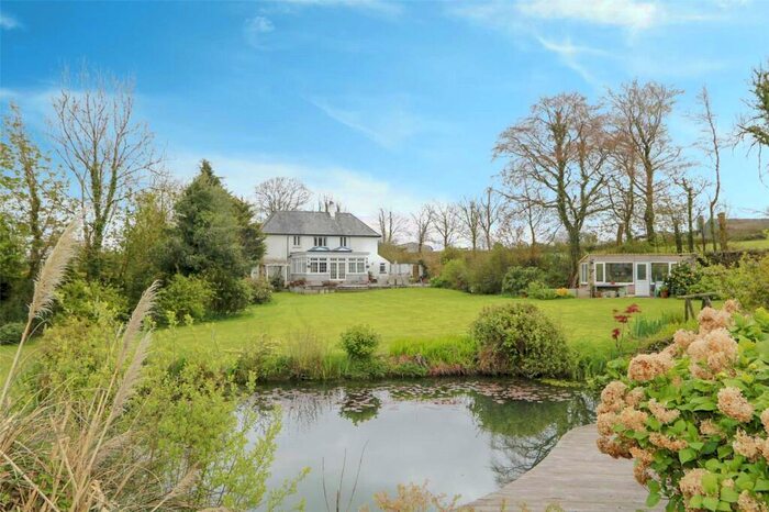 4 Bedroom Detached House For Sale In Tavistock, Devon, PL19