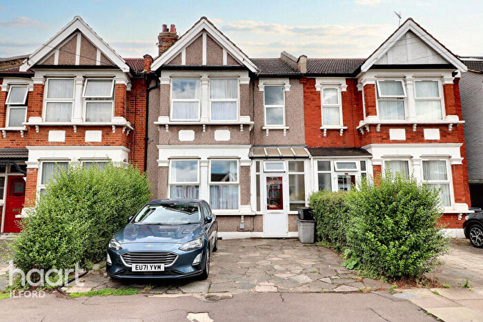 3 Bedroom Terraced House For Sale In Coventry Road, Ilford, IG1