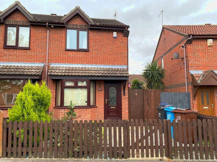 2 Bedroom Terraced House To Rent In Kingsbury Way, Kingswood, HU7