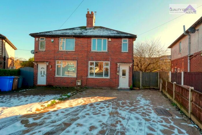 3 Bedroom Semi-Detached House To Rent In East Grove, Meir, Stoke-On-Trent, ST3