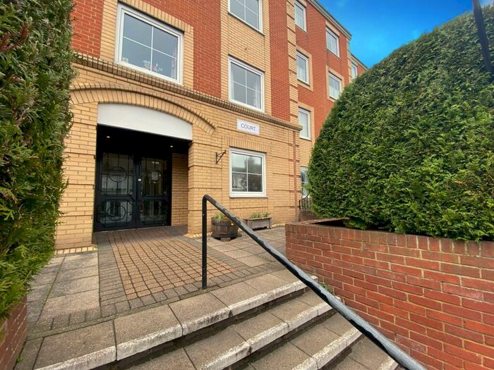 2 Bedroom Apartment To Rent In Marsham Street, Maidstone, ME14