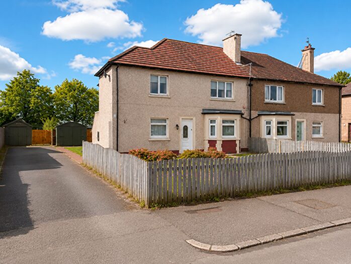 2 Bedroom Flat For Sale In Oswald Avenue, Grangemouth, Stirlingshire, FK3