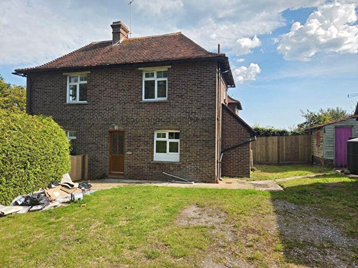 3 Bedroom Semi-Detached House To Rent In Handcross Road, Horsham, RH13