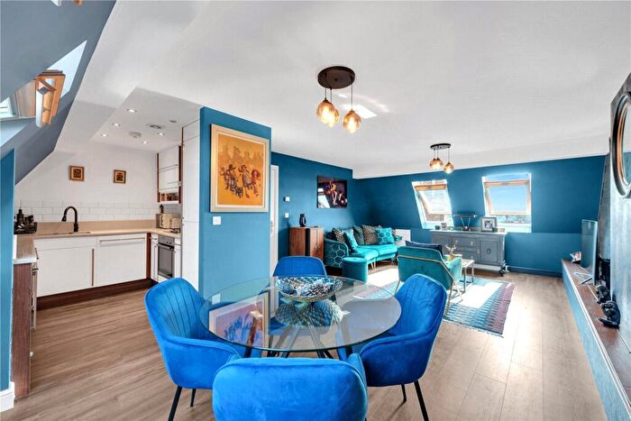 2 Bedroom Apartment For Sale In Bunstone Hall, Chapel Drive, DA2