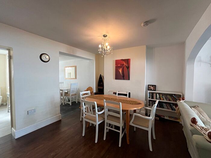 4 Bedroom Property To Rent In William Street, Weymouth, DT4