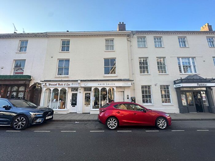 2 Bedroom Flat To Rent In Market Place, Warwick, CV34
