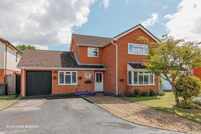 4 Bedroom Detached House For Sale In Countess Gardens, Littledown, BH7