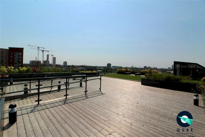 2 Bedroom Flat To Rent In Bridgewater Point, Ordsall Lane, Salford, M5
