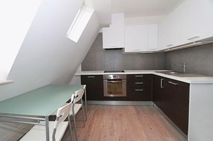 1 Bedroom Flat To Rent In Seven Sisters Road, Finsbury Park, N4