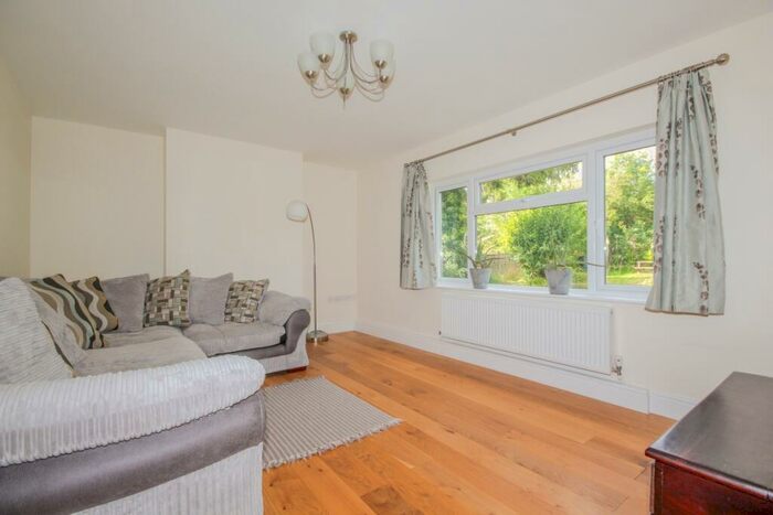 3 Bedroom Terraced House To Rent In Jordan Hill, Oxford, OX2