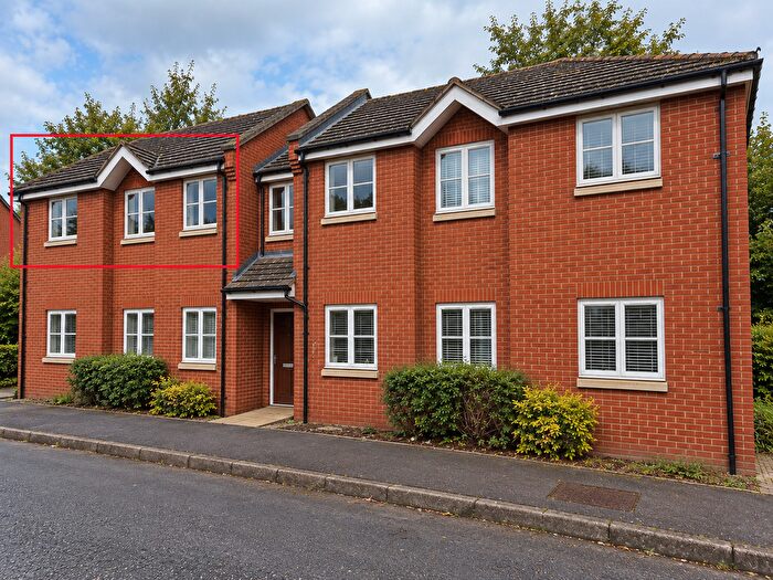 2 Bedroom Flat To Rent In Wooton Court, New Bradwell, Milton Keynes, MK13