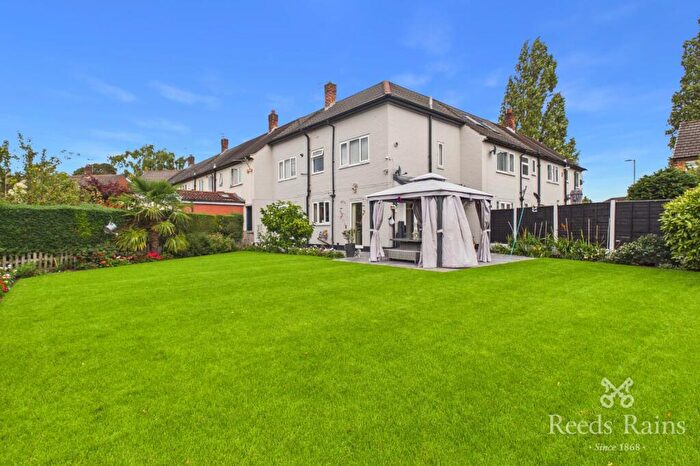 3 Bedroom Terraced House For Sale In Ferndown Road, Manchester, Greater Manchester, M23
