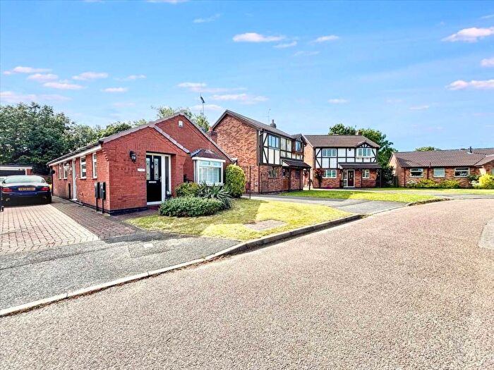 3 Bedroom Bungalow For Sale In Buckingham Close, Kirkby In Ashfield, NG17