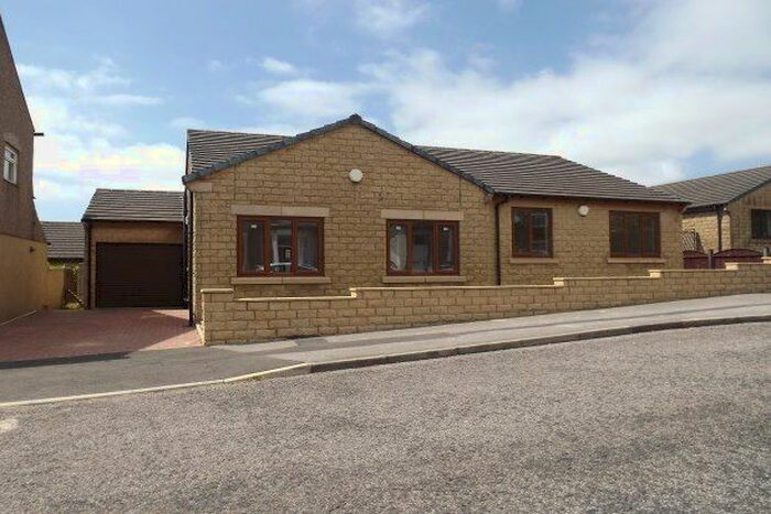 2 Bedroom Bungalow To Rent In Saxifield Street, Burnley BB10