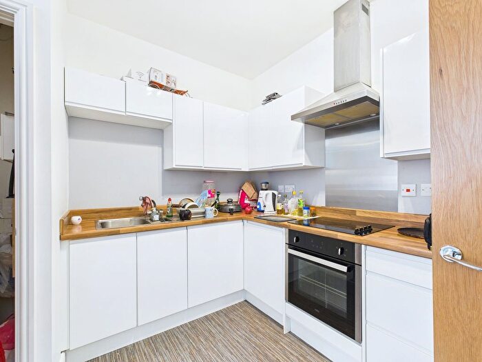 1 Bedroom Flat To Rent In Electra House, Farnsby Street, Swindon, SN1