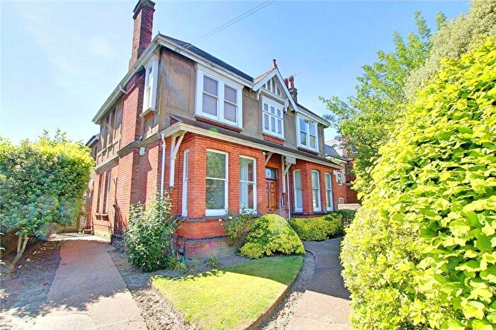 1 Bedroom Flat To Rent In Langton Road, Worthing, West Sussex, BN14